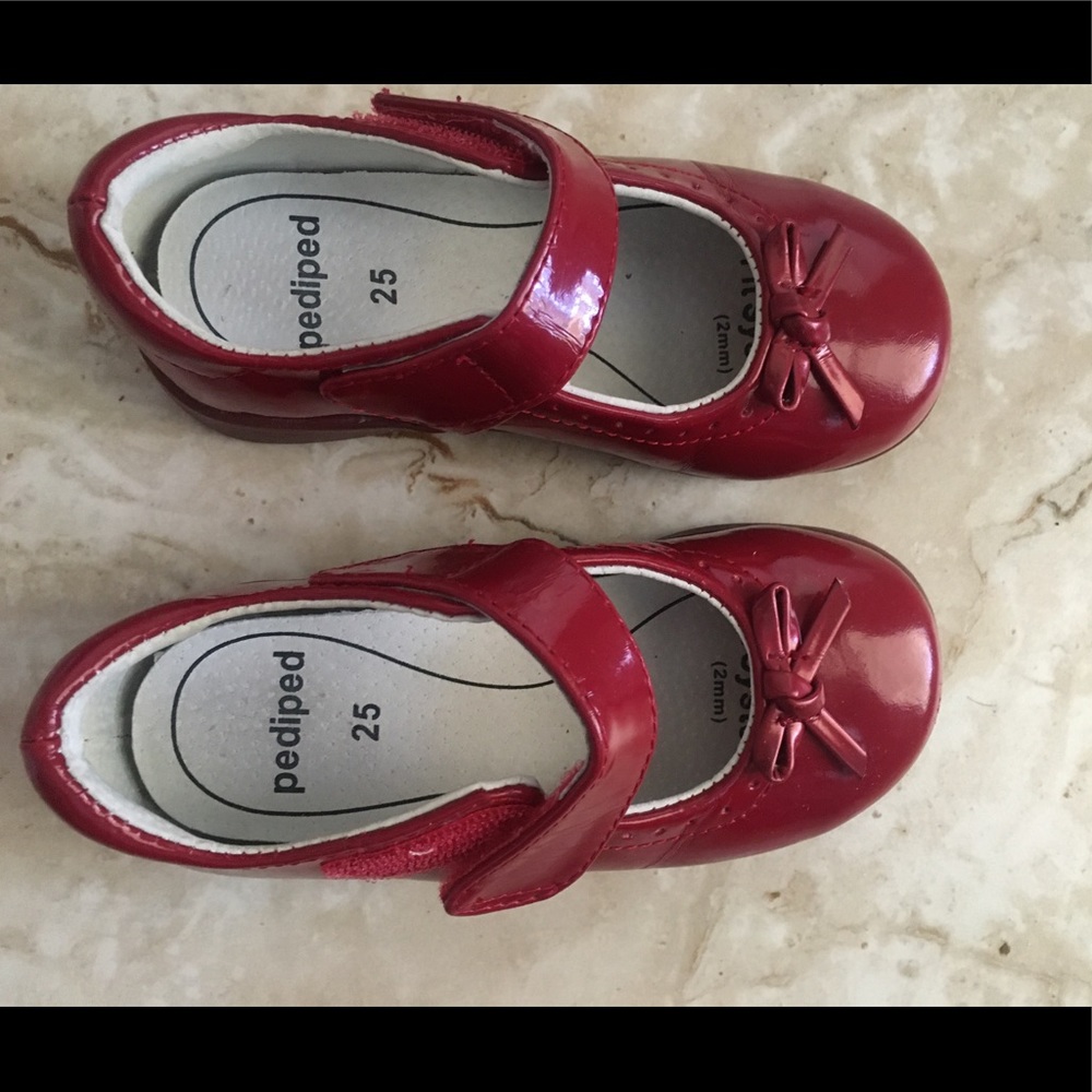 Pediped red flex shoes.